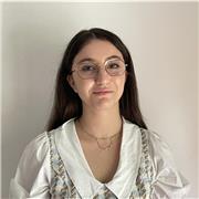 Diplomata al liceo scientifico con 95/100. Offro ripetizioni in tutte le materie per studenti fino agli anni del liceo. Offro anche e soprattutto ripetizioni in inglese, avendo fatto corsi ed esperienze nel Regno Unito